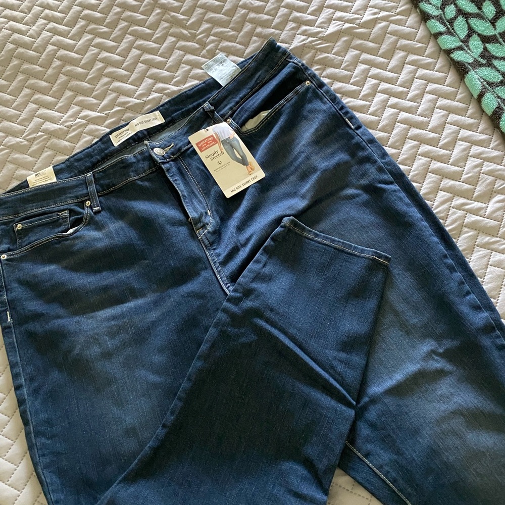 Mid rise skinny crop jeans